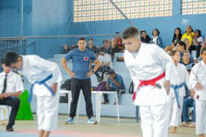 Atletas do Construindo Campeões representam Porto Velho em competição estadual de karatê